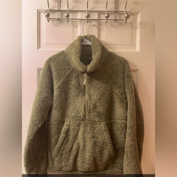 Eddie Bauer Sweaters - Green fleece pullover